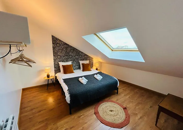 Le Spacieux Couturier Calme Gare Centre Апартаменты *